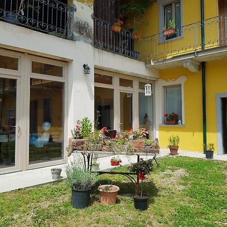 Bed and Breakfast Cascina Anita à Samarate Extérieur photo